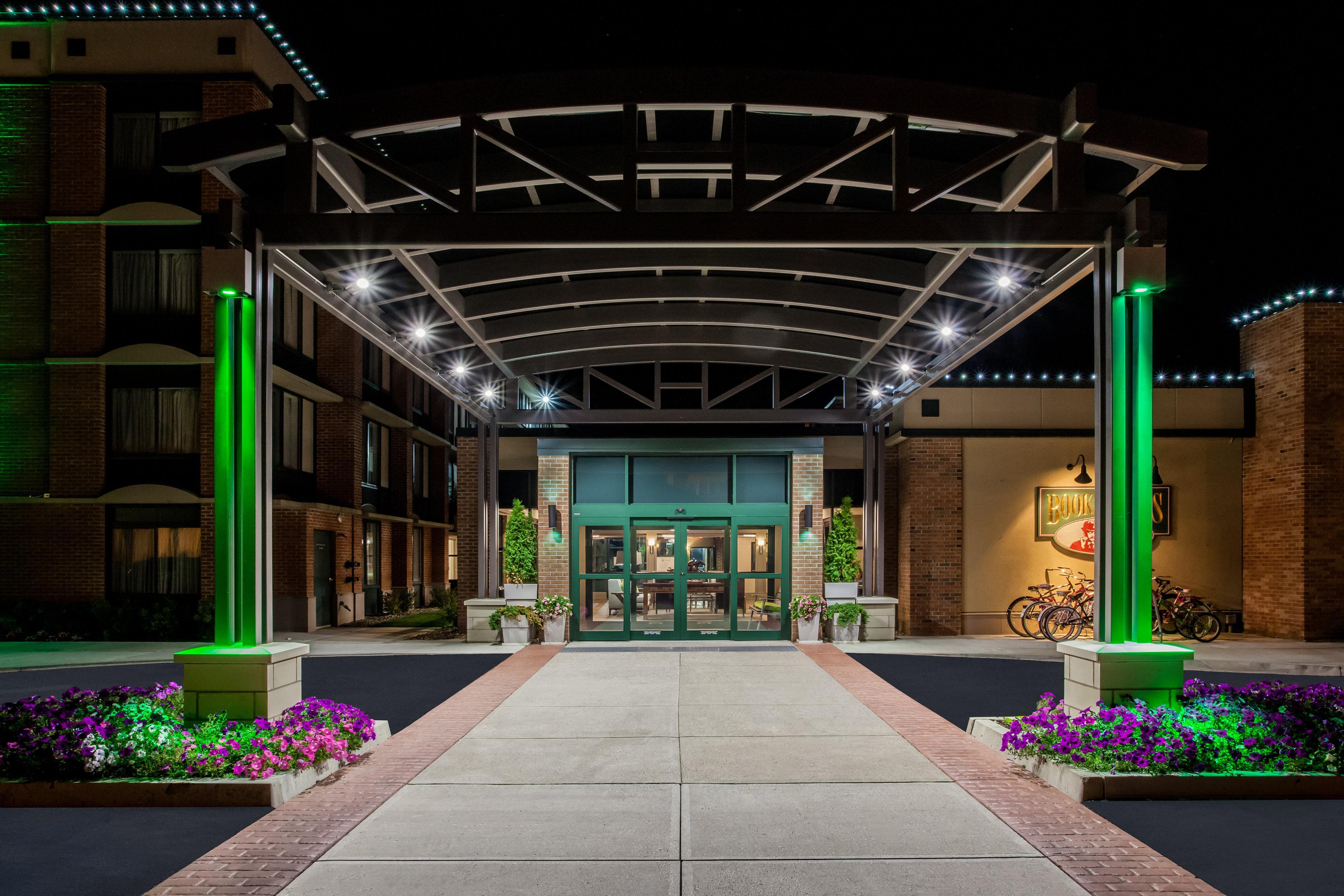 Holiday Inn Saratoga Springs By Ihg Экстерьер фото