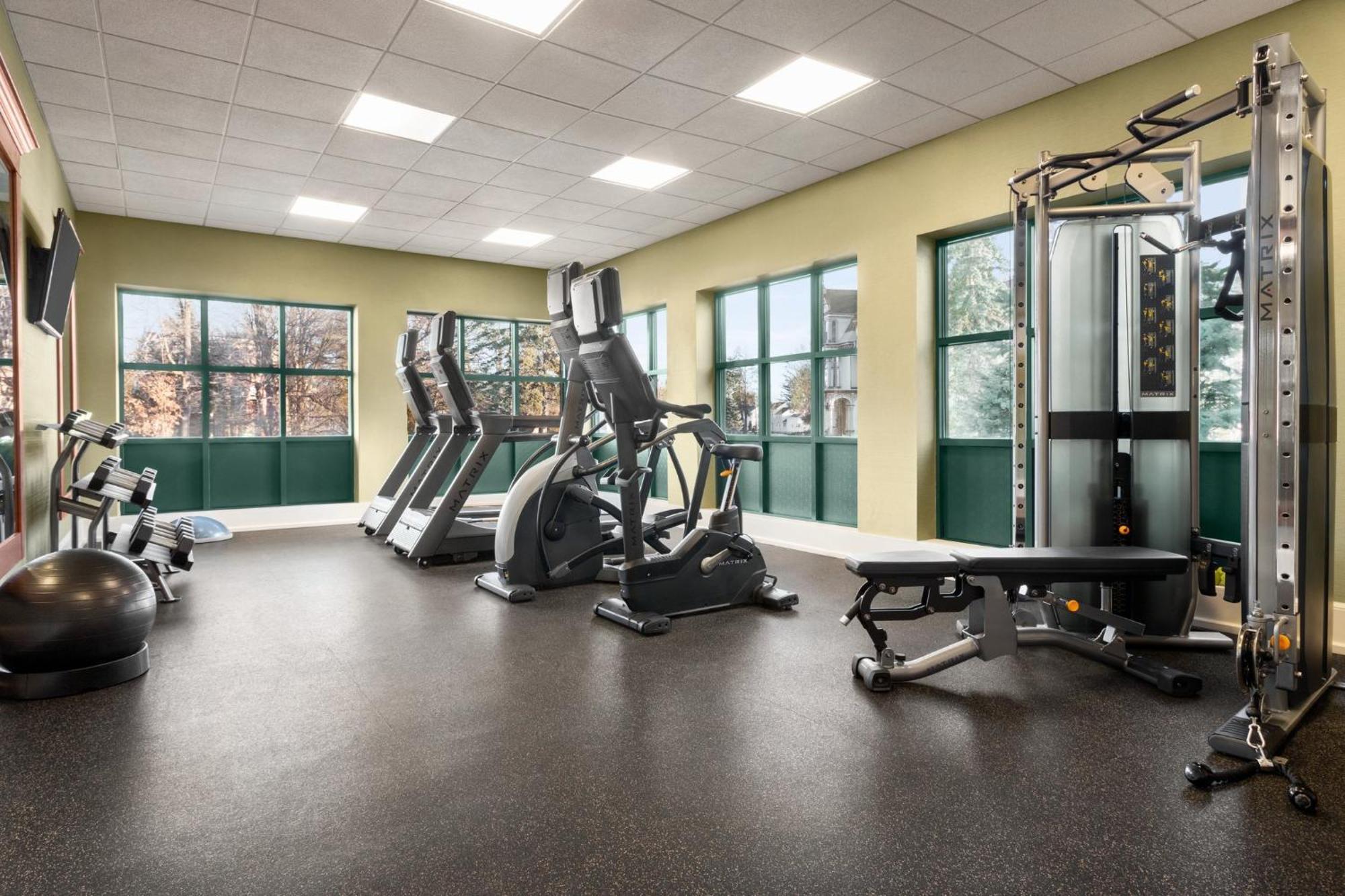 Holiday Inn Saratoga Springs By Ihg Экстерьер фото